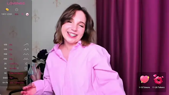 KindHazelHere  online show from March 6, 10:15 pm