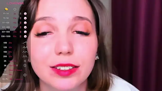 KindHazelHere  online show from March 8, 2:01 am