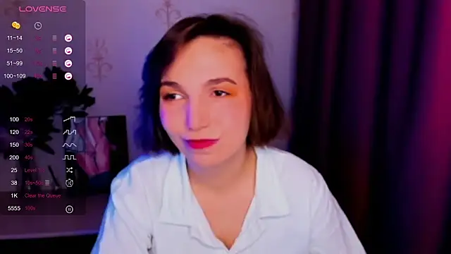 KindHazelHere  online show from October 27, 8:18 am