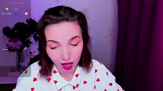 KindHazelHere  online show from April 10, 6:12 pm