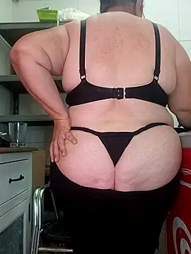 Snapshot of eroticjessitop chatting on July 13, 6:44 pm eroticjessitop online show from July 13, 6:44 pm
