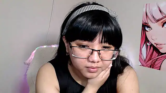 Snapshot of Moertomlly chatting on January 20, 3:37 am Moertomlly online show from January 20, 3:37 am