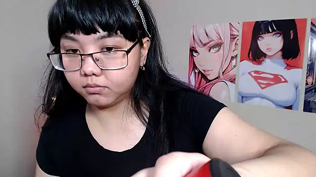 Snapshot of Moertomlly chatting on February 8, 6:43 am Moertomlly online show from February 8, 6:43 am
