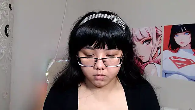 Snapshot of Moertomlly chatting on February 9, 9:37 am Moertomlly online show from February 9, 9:37 am