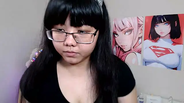Snapshot of Moertomlly chatting on February 10, 6:42 am Moertomlly online show from February 10, 6:42 am