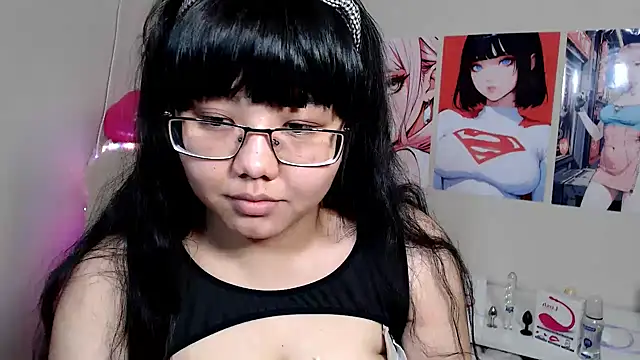 Snapshot of Moertomlly chatting on February 25, 3:31 am Moertomlly online show from February 25, 3:31 am