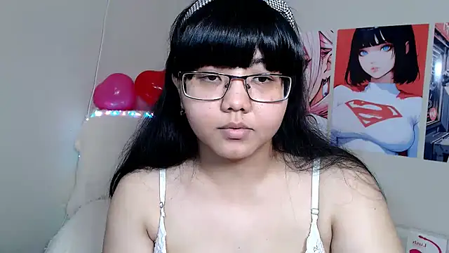 Snapshot of Moertomlly chatting on February 27, 6:40 am Moertomlly online show from February 27, 6:40 am