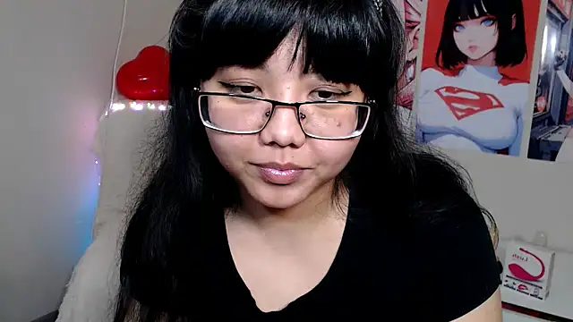 Snapshot of Moertomlly chatting on March 11, 9:34 am Moertomlly online show from March 11, 9:34 am