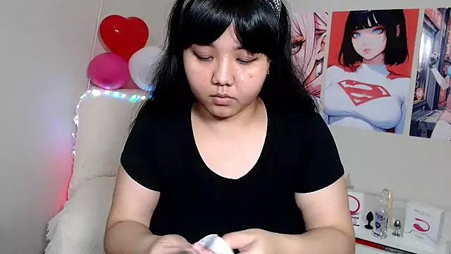Snapshot of Moertomlly chatting on March 15, 9:52 am Moertomlly online show from March 15, 9:52 am