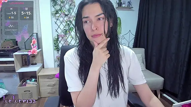 Lunlunera online show from February 21, 3:56 am