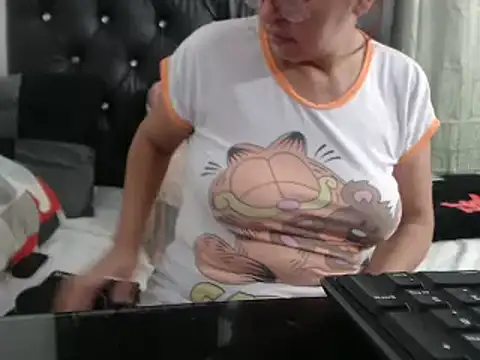 jellyfishhot online show from February 16, 4:42 pm