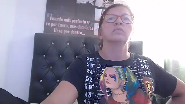 jellyfishhot online show from March 18, 3:42 pm