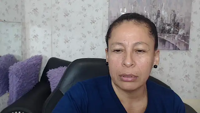 Snapshot of mature_martina chatting on June 29, 9:59 pm mature martina online show from June 29, 9:59 pm