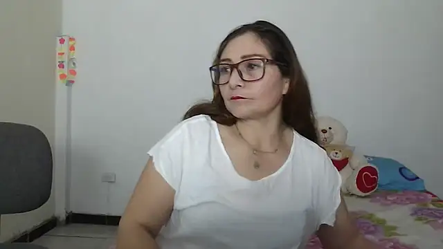 Snapshot of ruby-milf1 chatting on February 18, 7:52 pm ruby-milf1 online show from February 18, 7:52 pm