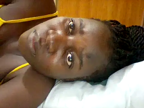 Snapshot of Alessandrajenna chatting on February 12, 7:23 am Alessandrajenna online show from February 12, 7:23 am