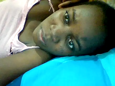 Snapshot of Alessandrajenna chatting on September 13, 5:40 am Alessandrajenna online show from September 13, 5:40 am