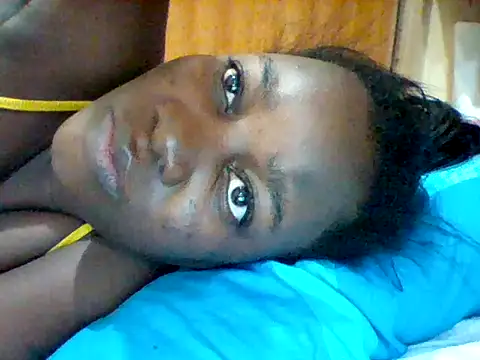 Snapshot of Alessandrajenna chatting on September 15, 4:34 am Alessandrajenna online show from September 15, 4:34 am