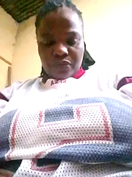 Snapshot of pretty-donna chatting on May 22, 7:48 am pretty-donna online show from May 22, 7:48 am
