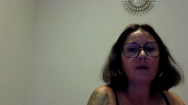 feline27 online show from November 5, 8:20 pm