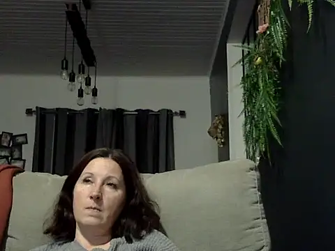 feline27 online show from November 28, 10:12 pm