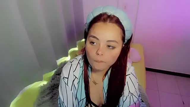 damn that booty online show from May 22, 7:08 pm