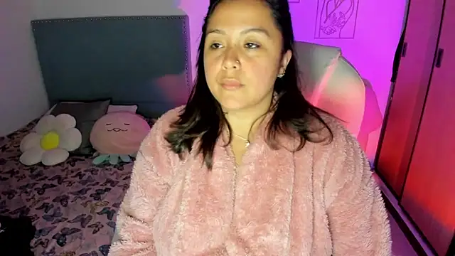 bigbooty-30 online show from November 25, 12:43 am