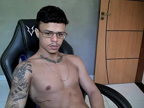 Gust027 online show from April 14, 1:28 pm