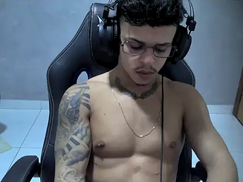 Gust027 online show from April 15, 3:46 am