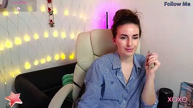 xx adrihanna xx online show from January 24, 4:17 pm