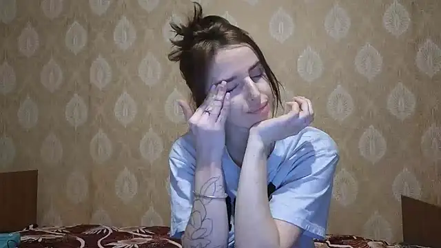 xx adrihanna xx online show from February 24, 5:44 pm