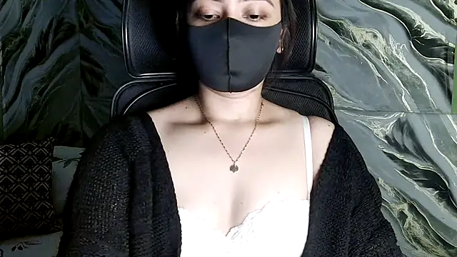 Snapshot of Sima--Roy chatting on December 4, 5:21 pm Sima--Roy online show from December 4, 5:21 pm