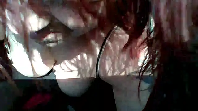 spundarella420 online show from December 7, 8:16 pm