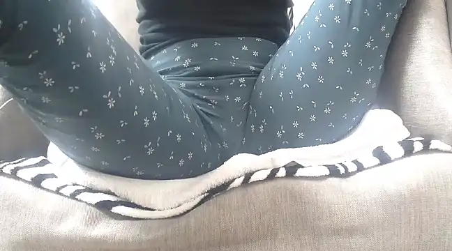 Snapshot of Web_Lady chatting on February 13, 9:27 pm Web Lady online show from February 13, 9:27 pm