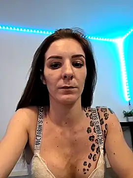 Ladykimberly XOXO online show from December 5, 3:30 pm