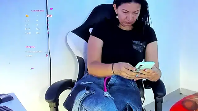 Angelblue  online show from April 6, 3:35 pm