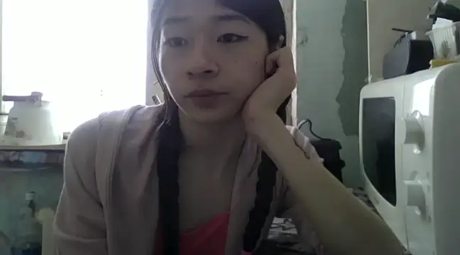 CarlyJoy online show from February 10, 6:31 am