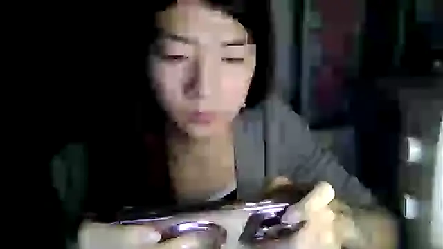 CarlyJoy online show from February 1, 2:04 pm