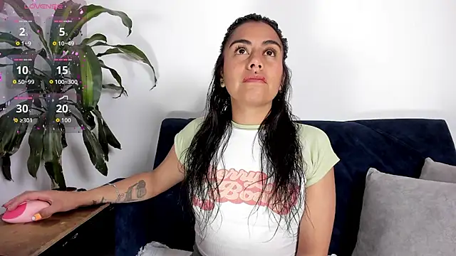 im amber online show from October 2, 1:51 pm