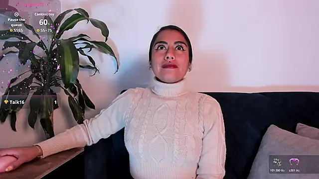 im amber online show from November 6, 1:45 pm