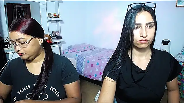 Snapshot of violeta_rous chatting on February 17, 3:19 pm violeta rous online show from February 17, 3:19 pm