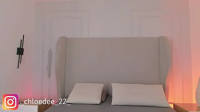 chloe d online show from February 12, 11:05 am