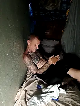 deepstroker42071 online show from September 14, 7:07 am