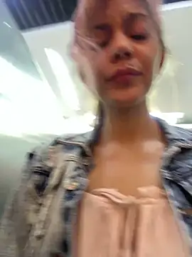 Pretty-10Woman online show from September 24, 5:49 pm