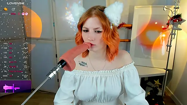 Snapshot of Mira__Blush chatting on January 1, 9:39 am Mira Blush online show from January 1, 9:39 am