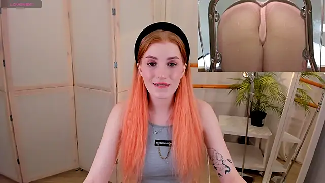 Snapshot of Mira__Blush chatting on February 11, 9:35 pm Mira Blush online show from February 11, 9:35 pm