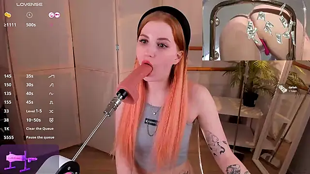 Snapshot of Mira__Blush chatting on February 12, 3:40 am Mira Blush online show from February 12, 3:40 am