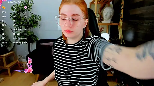 Snapshot of Mira__Blush chatting on March 15, 12:34 pm Mira Blush online show from March 15, 12:34 pm