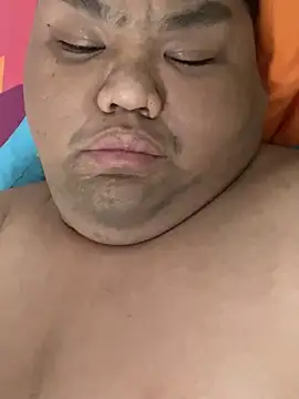 Snapshot of Showkoywithu chatting on January 6, 5:16 pm Showkoywithu online show from January 6, 5:16 pm