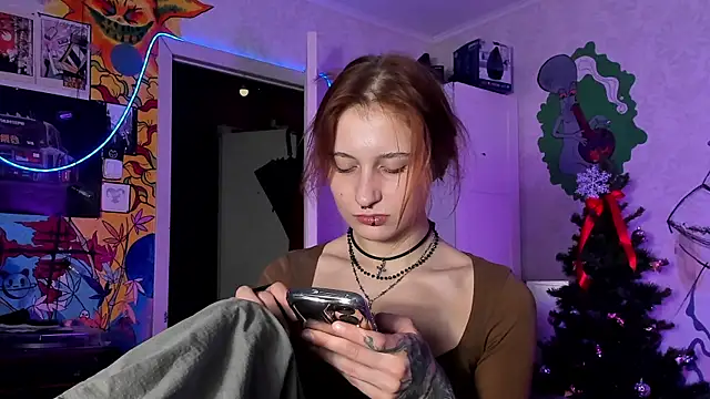 Sunny Mouse  online show from January 13, 4:56 pm