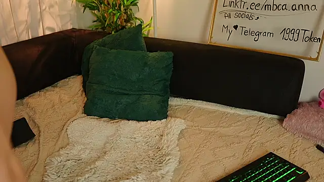 Snapshot of mbcaanna chatting on January 18, 8:19 pm mbcaanna online show from January 18, 8:19 pm